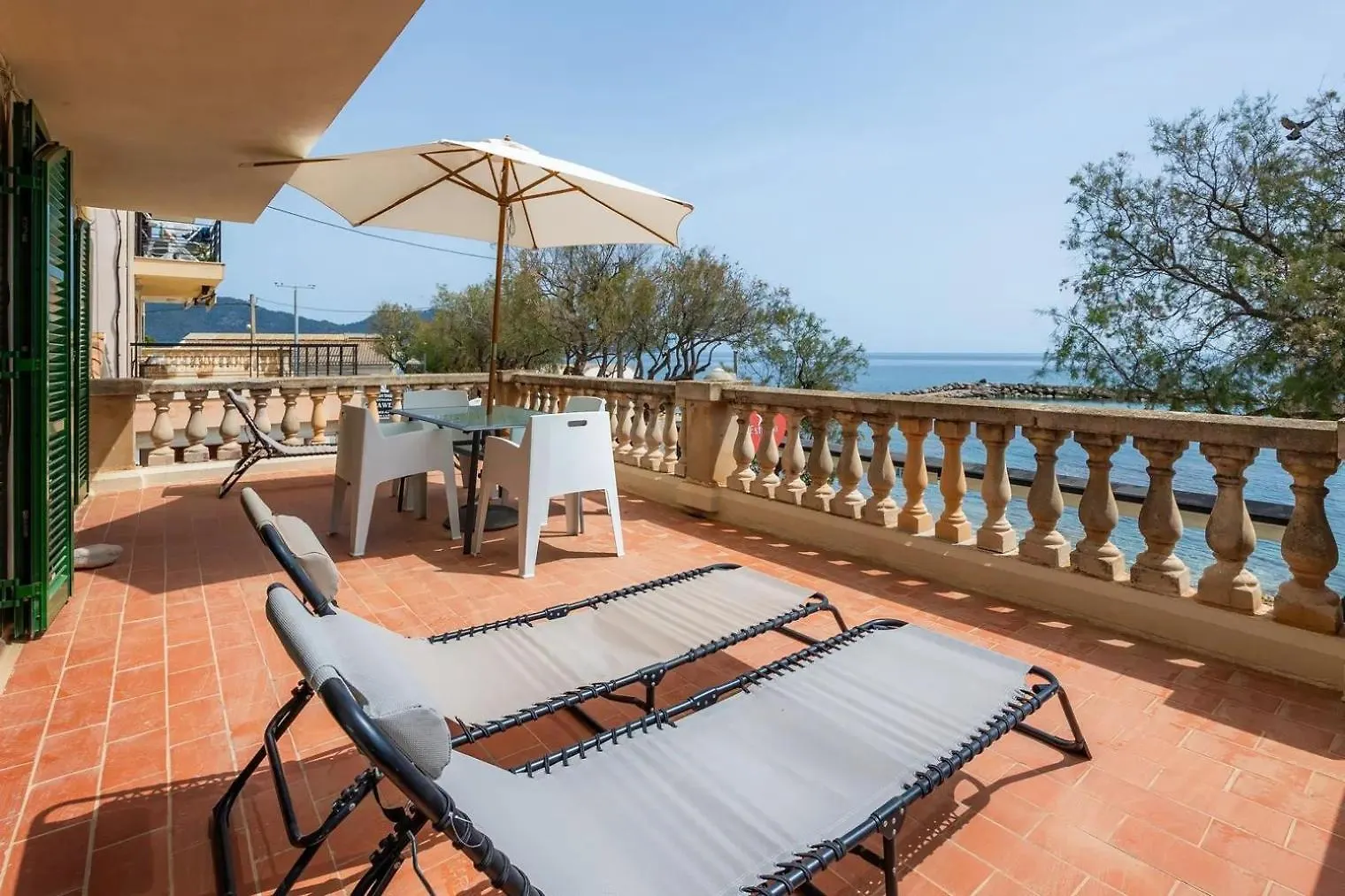 Apartamento Voramar MHM Seafront Cala Bona  Spagna